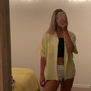 Linea•Dôme pale yellow button up